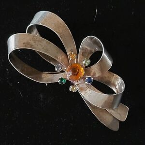 Vintage Sterling Silver Bow Brooch / Pin